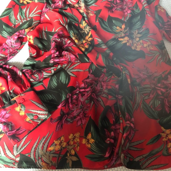 Like new tropical print blouse - Picture 2 of 3